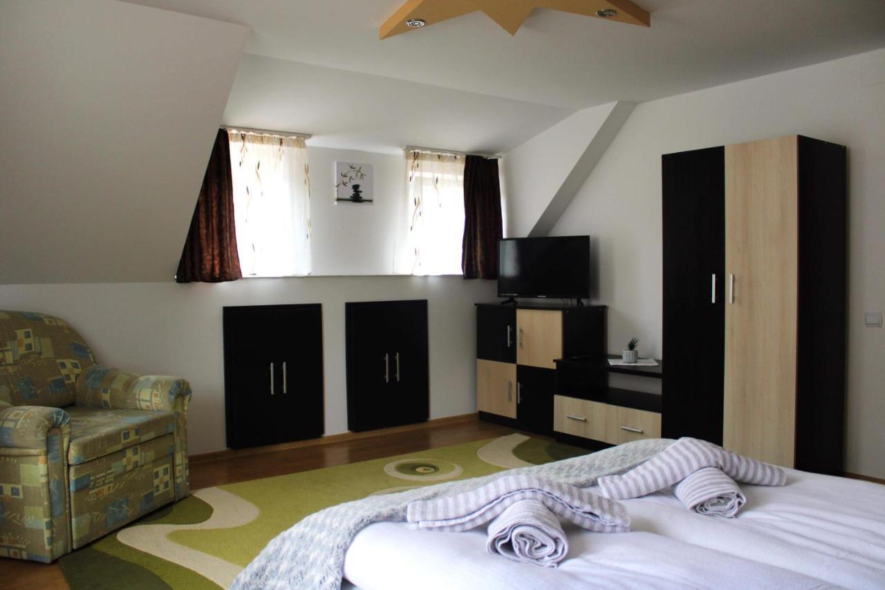 Napsugar Vendeghaz Appartement Sovata Buitenkant foto